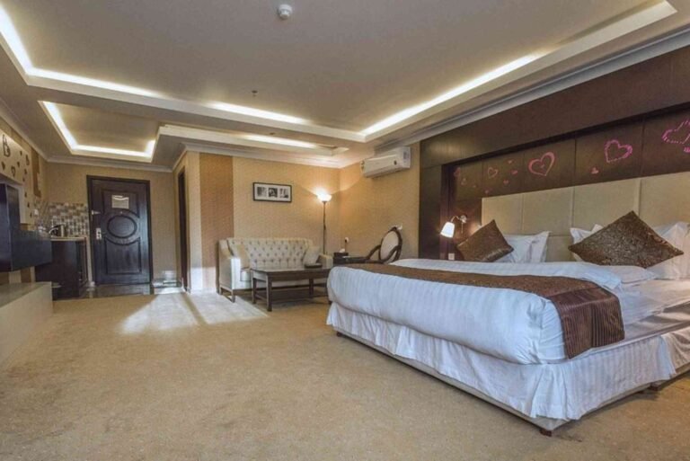 فندق داون تاون دبي